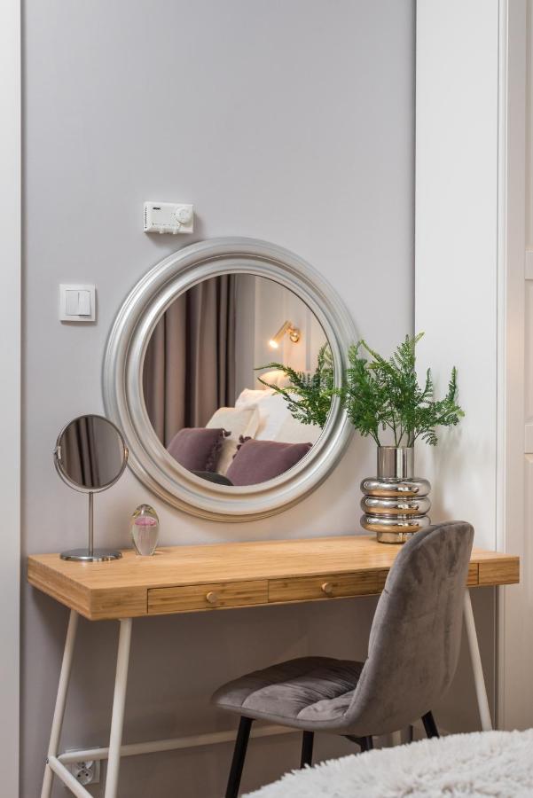Wielopole17 Miro Apartment With Ac Krakow Ngoại thất bức ảnh